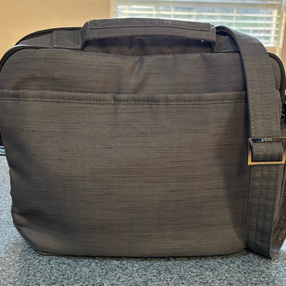 LUG Navigator Crossbody Bag Charcoal Gray LIKE NEW - Picture 2 of 7